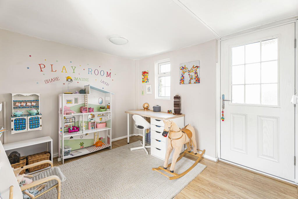 Additional image 5 of Saxon Close, Harpenden, AL5