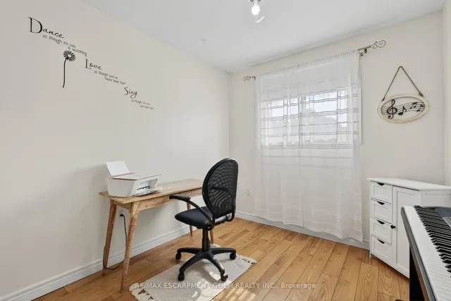 Additional image 22 of 11 Harrisford St Unit 122