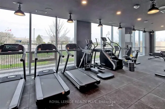 Additional image 27 of 1050 Main St Unit 208