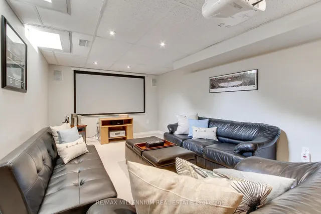 Additional image 30 of 60 Mainard Cres