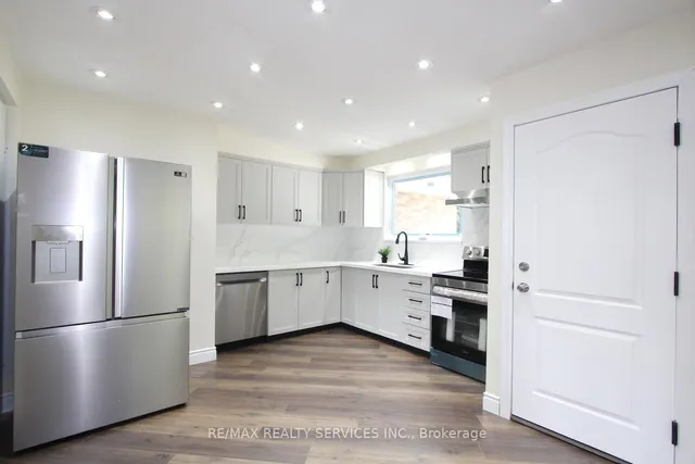 Additional image 16 of 32 Sanford Cres