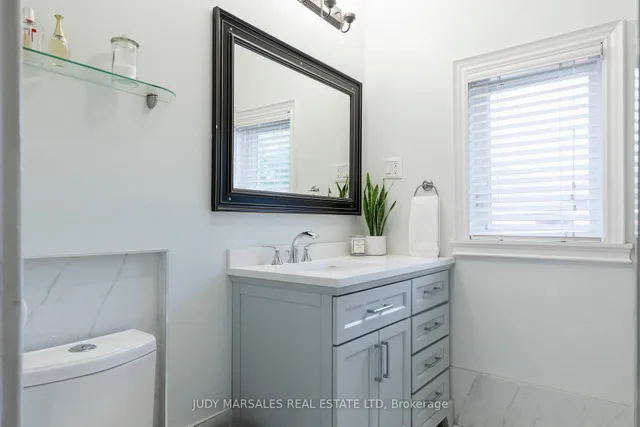 Additional image 32 of 88 Oxford St