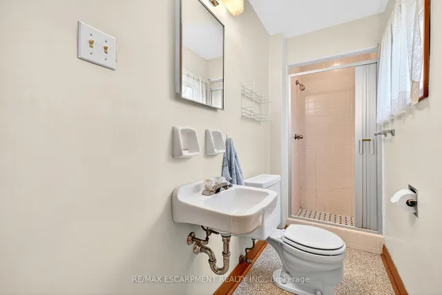 Additional image 17 of 171 Bendamere Ave