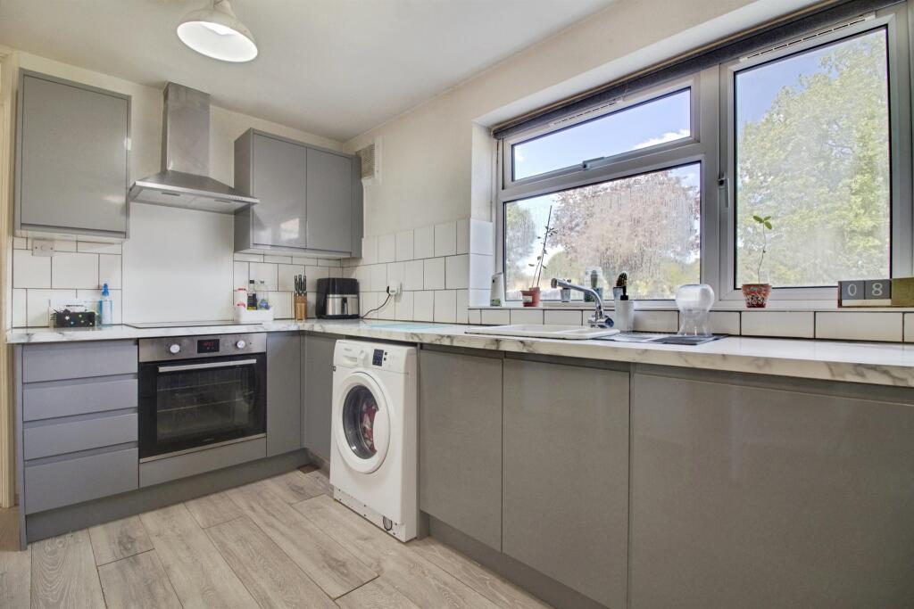 Additional image 9 of Hollyfield, HATFIELD