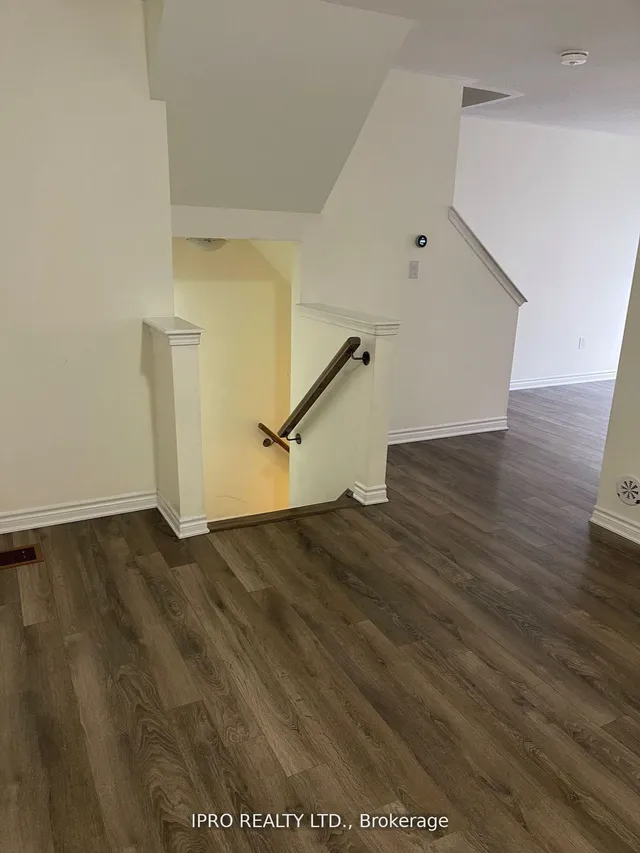 Additional image 8 of 114 FROST Crt