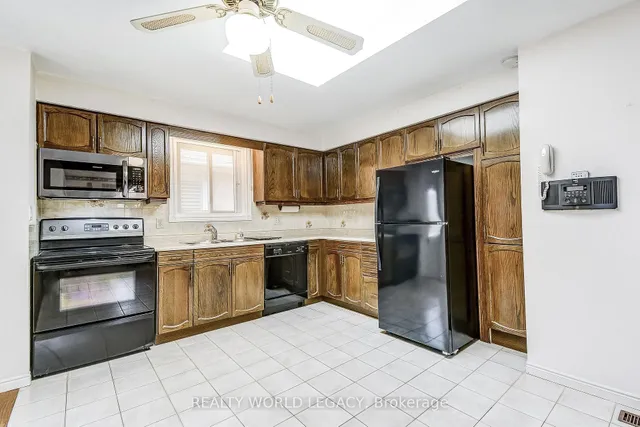 Additional image 13 of 1240 Thorpe Rd