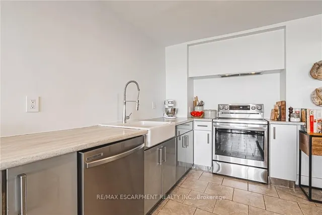 Additional image 15 of 5 Dexter Ave