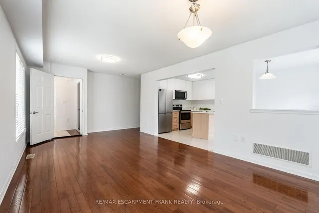 Additional image 9 of 12 EMICK Dr