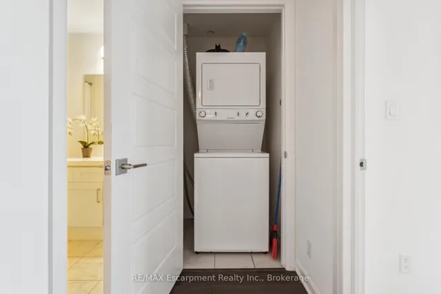 Additional image 27 of 3028 CREEKSHORE COMMON Unit 309