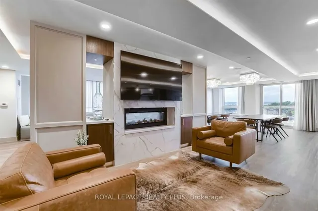 Additional image 29 of 1050 Main St Unit 208