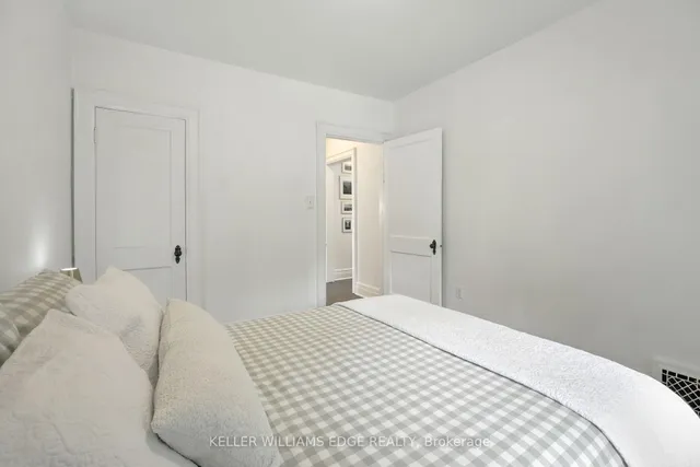 Additional image 19 of 1999 Main St