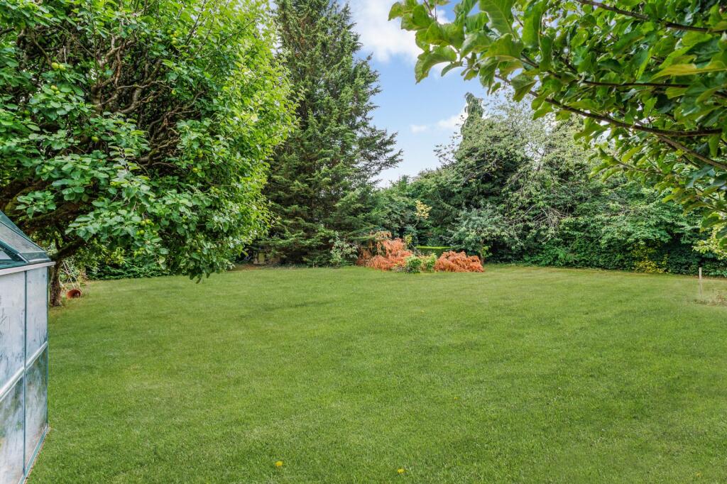 Additional image 13 of Park Avenue North, Harpenden, Hertfordshire