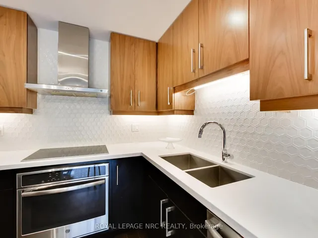 Additional image 12 of 2025 Maria St Unit 405