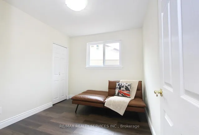 Additional image 26 of 32 Sanford Cres