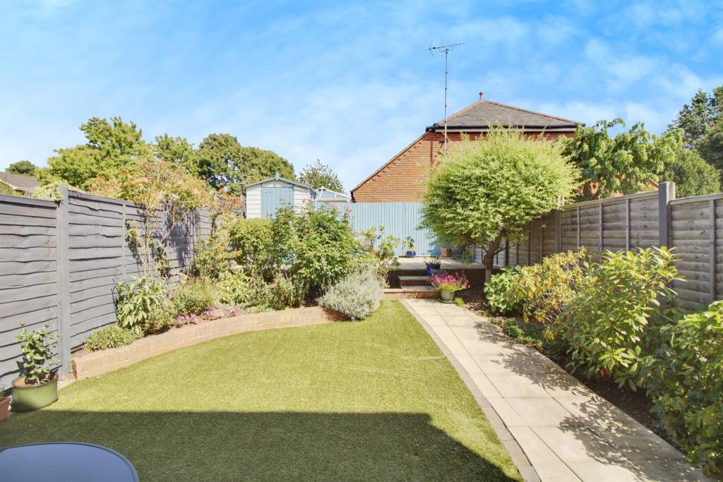 Additional image 11 of Welwyn Hall Gardens, Welwyn