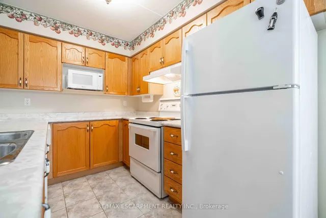 Additional image 14 of 3499 Upper Middle Rd Unit 102