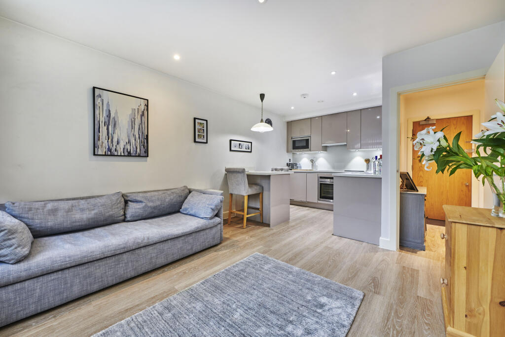 Additional image 2 of Ridgmont Plaza, 36 Ridgmont Road, St Albans, Herts, AL1