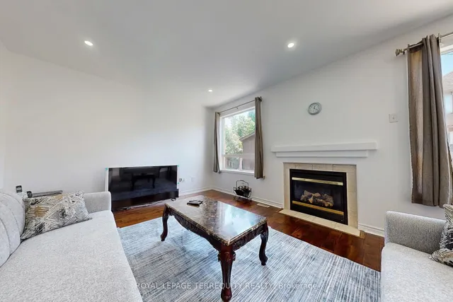 Additional image 5 of 6 Verona Dr