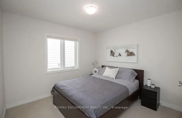 Additional image 30 of 69 Winslow Way