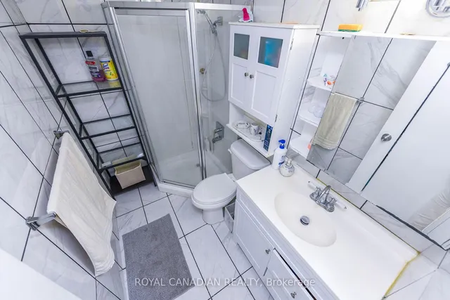 Additional image 26 of 21 Juniper Cres