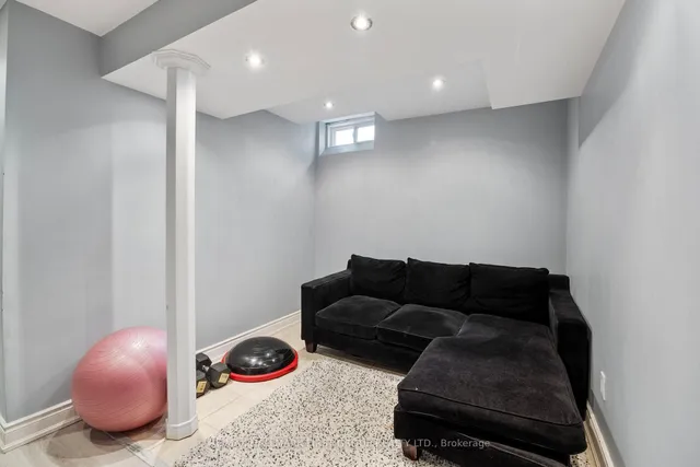 Additional image 36 of 41 Silo Crt