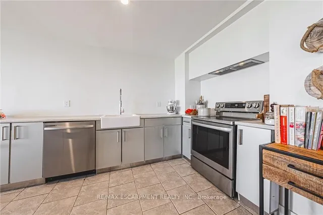 Additional image 16 of 5 Dexter Ave