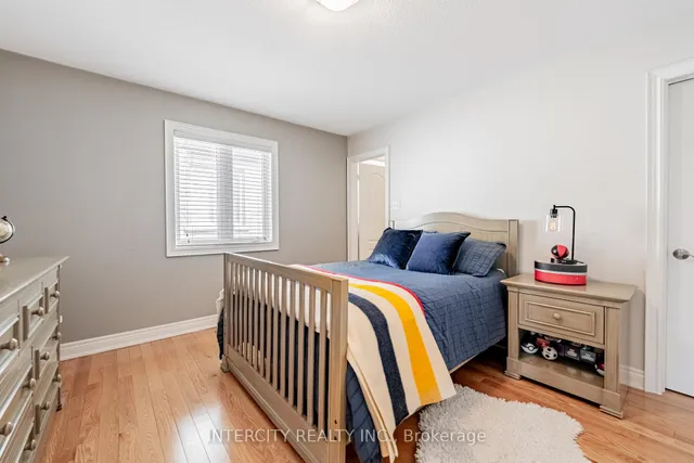 Additional image 22 of 21 Armani Lane