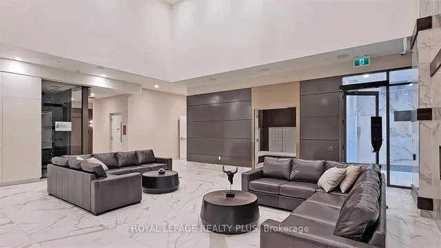 Additional image 4 of 1050 Main St Unit 208