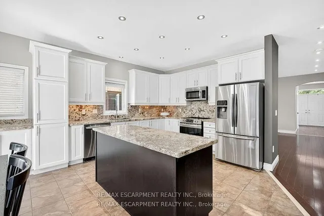 Additional image 9 of 4223 Fuller Cres