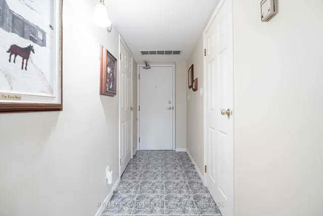 Additional image 4 of 3499 Upper Middle Rd Unit 102