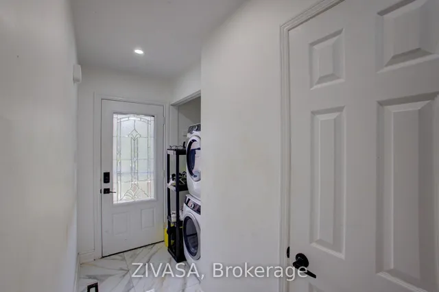 Additional image 5 of 16 Glenmanor Dr