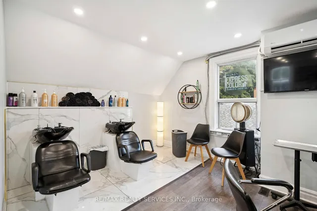 Additional image 15 of 127 Queen St