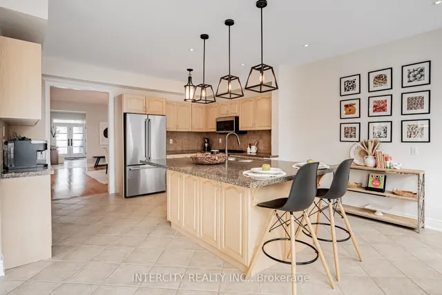 Additional image 12 of 21 Armani Lane