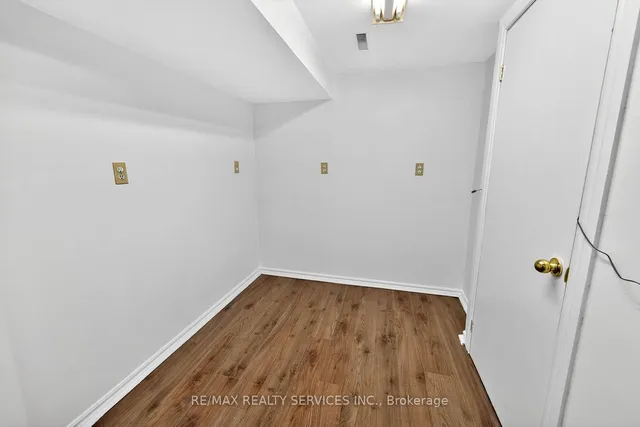 Additional image 44 of 28 Chipwood Cres