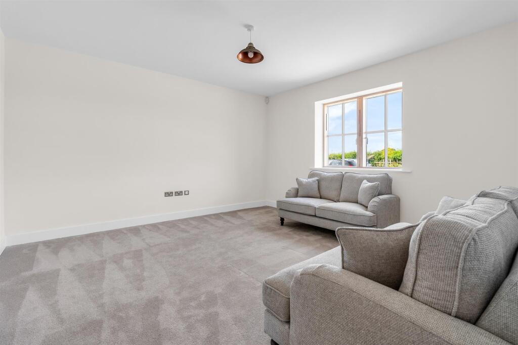 Additional image 16 of Rabley Heath Road, Welwyn