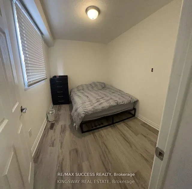 Additional image 27 of 32 Martindale Cres