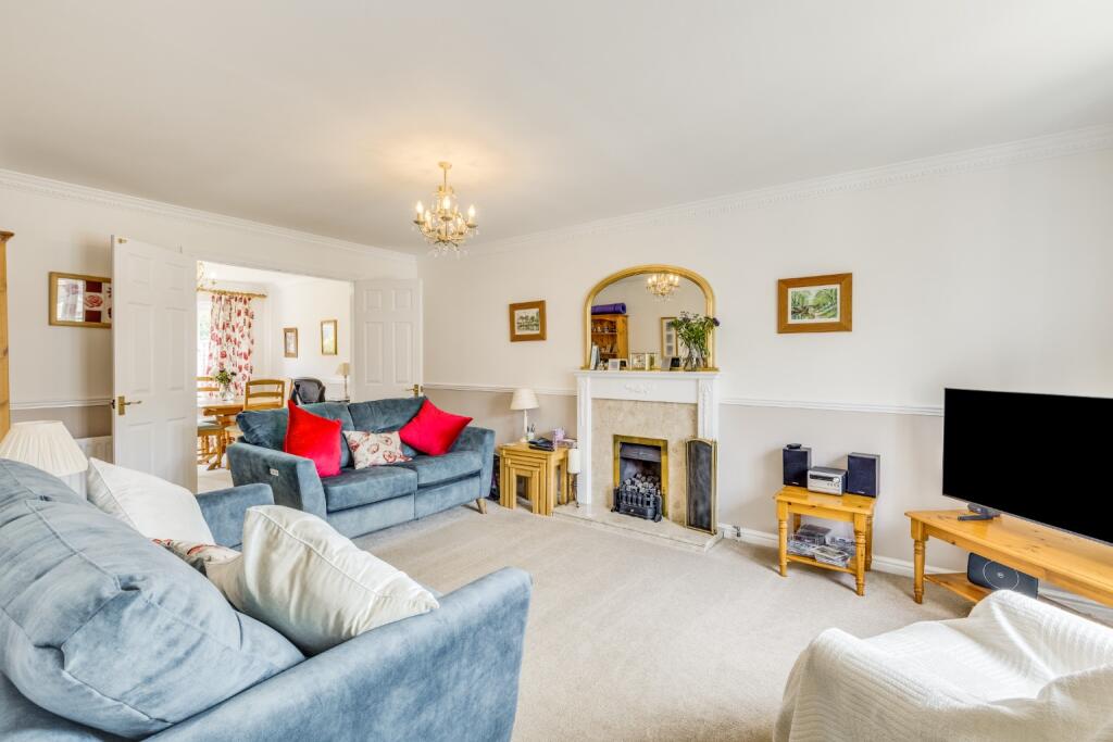 Additional image 4 of Welwyn Hall Gardens, Welwyn, Hertfordshire, AL6 9LF