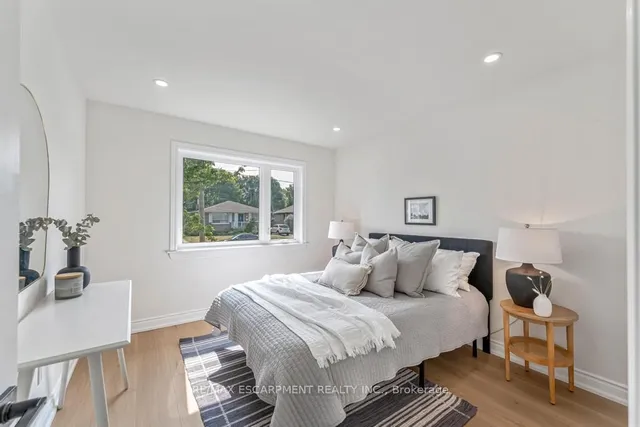 Additional image 11 of 48 Ferrara St