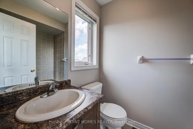 Additional image 18 of 411 Cedric Terr