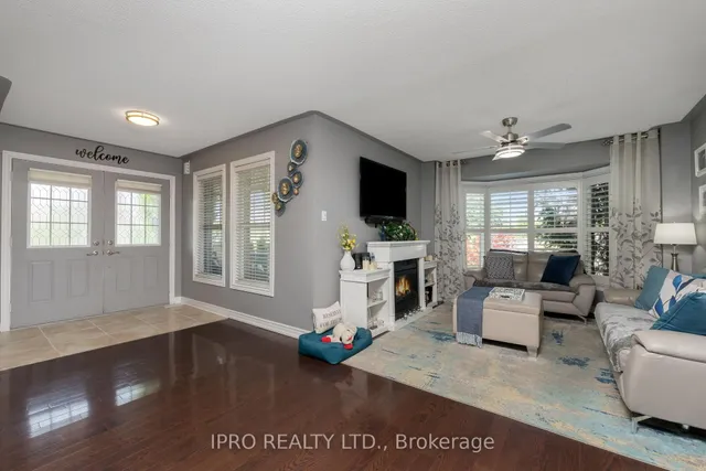 Additional image 18 of 256 Landsborough Ave