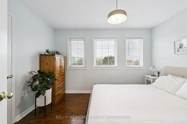 Additional image 31 of 550 Eliza Cres