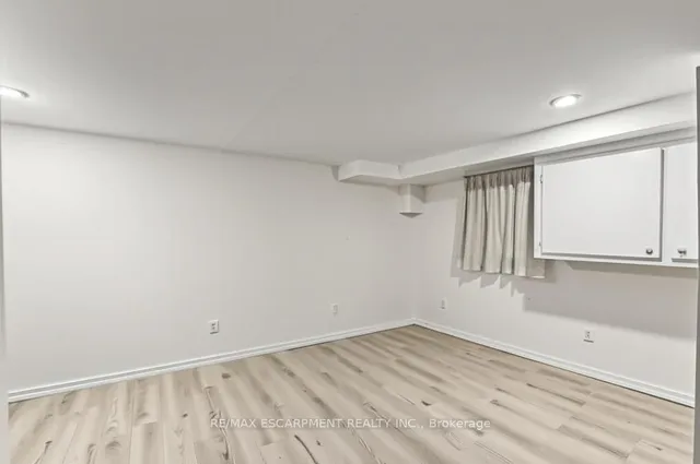 Additional image 15 of 48 Locke St