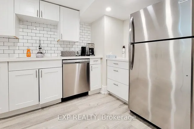 Additional image 32 of 395 Aberdeen Ave