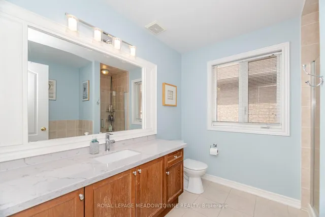 Additional image 27 of 345 Bussel Cres