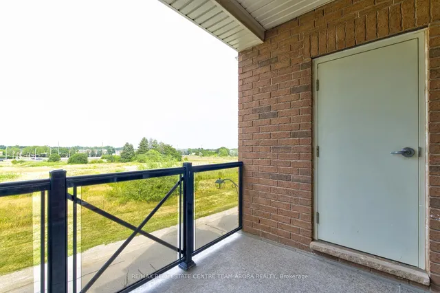 Additional image 28 of 2326 Taunton Rd Unit 303