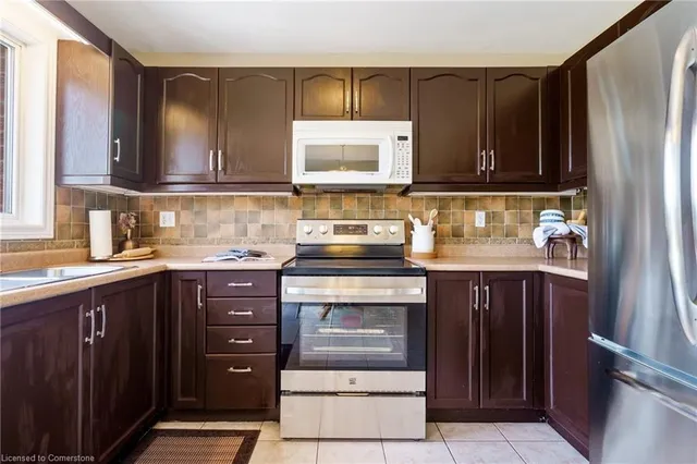 Additional image 15 of 42 Grassyplain Dr