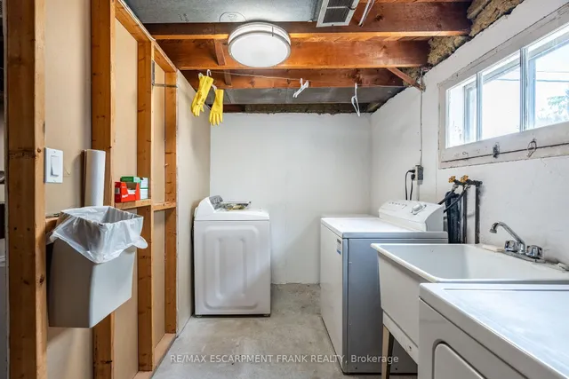 Additional image 33 of 218 East 27th St