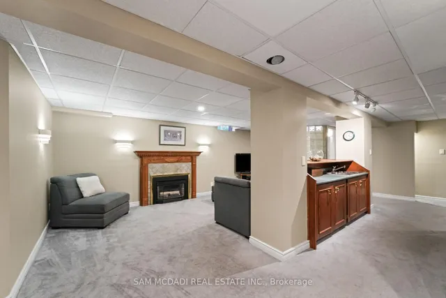 Additional image 36 of 1139 Gable Dr