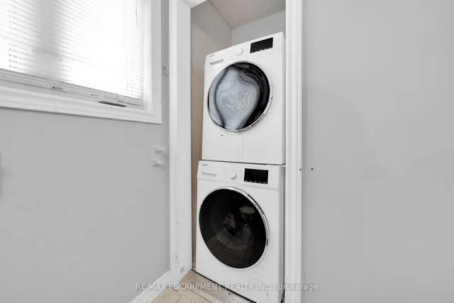 Additional image 13 of 2 Tyler Dr