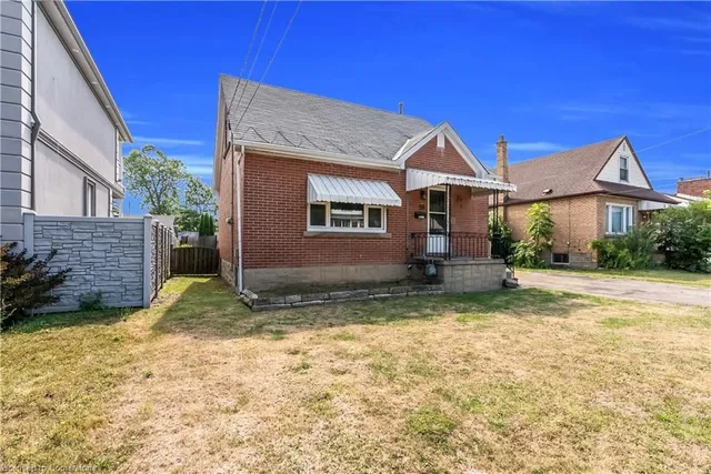 Additional image 7 of 59 Cloverdale Ave